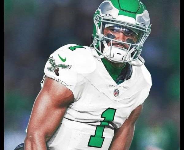 Should The Eagles Bring Back White Kelly Greens