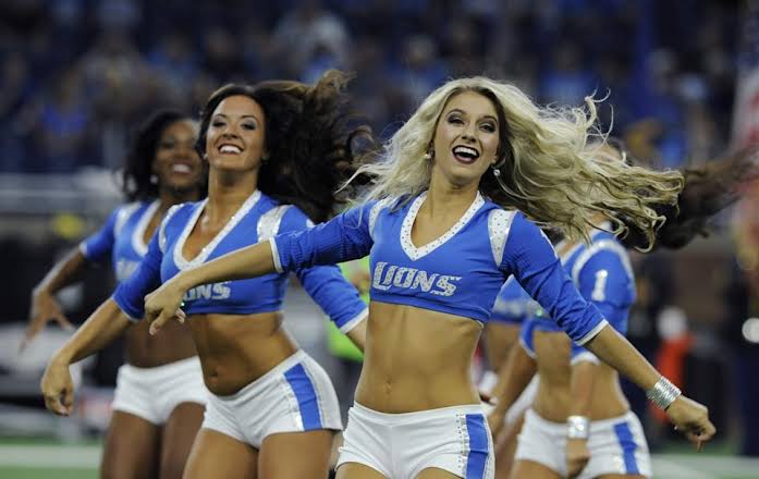 Detroit Lions Cheerleaders Go Viral and Gain National Recognition in Team’s New Era